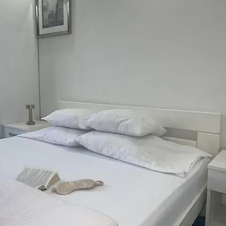 Kapselhotel Licina *